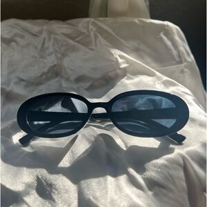 Boho Oval Frame Sunglasses Black Shades